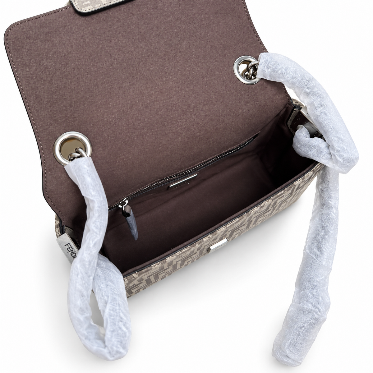 Fendi FF Shoulder Bag – Jacquard Canvas & Leather Trim, Flap Closure, 24cm