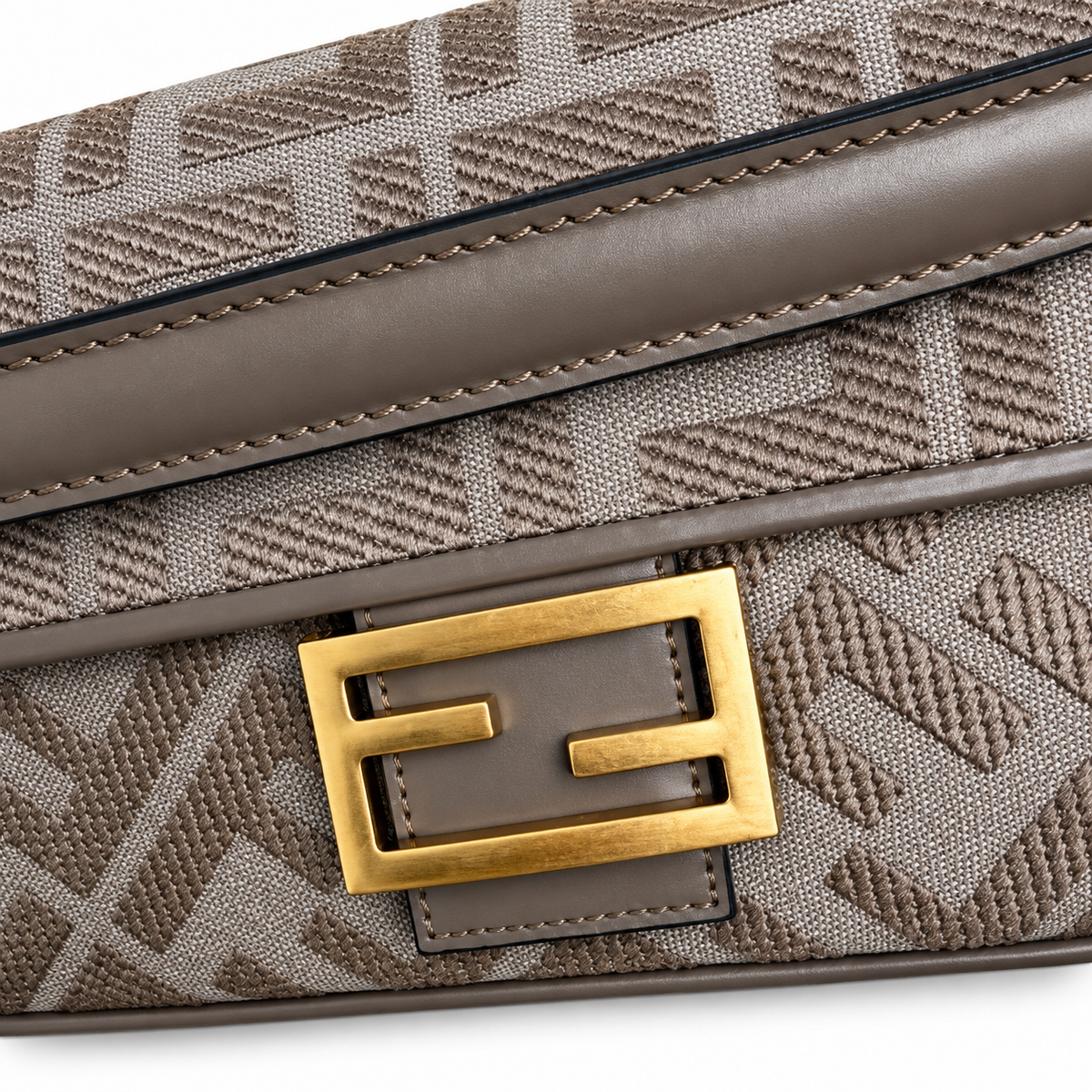 Fendi FF Shoulder Bag – Jacquard Canvas & Leather Trim, Flap Closure, 26cm